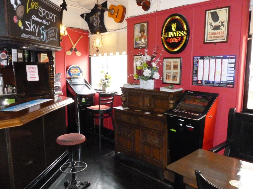 Locanda Cart And Horses